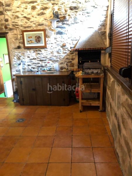 Foto 7c3a06f8-b645-4adf-a606-c3d472e12245. Casa a Cubillos del Sil
