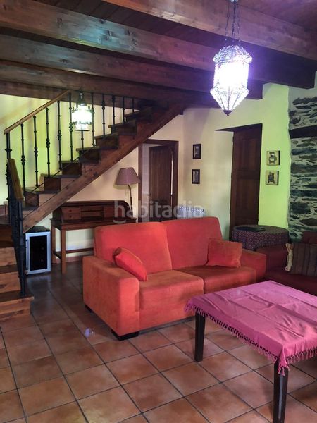 Foto aaf573db-7c2b-4ed4-8a14-5ffc3ade33dc. Casa a Cubillos del Sil