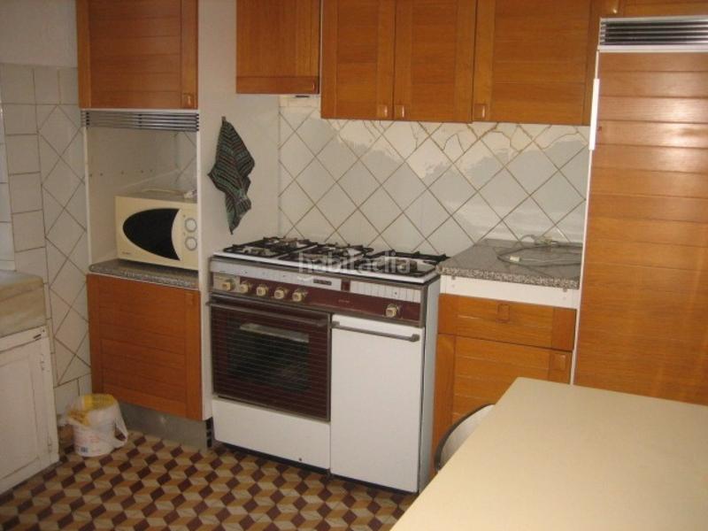 Foto b94475ad-1a73-4445-8d2e-71ef4f9ba93e. Casa con riscaldamento in Cacabelos