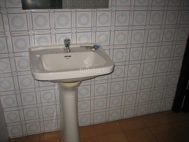 Foto 73073602-3511-4de6-a49e-9e6ea39c357f. Lloguer local comercial a Centro Ponferrada