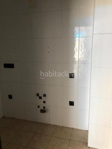 Foto b380d22d-b24a-4e5d-8e8c-efb0b1cd1690. Local comercial a Flores de Sil - La Placa Ponferrada