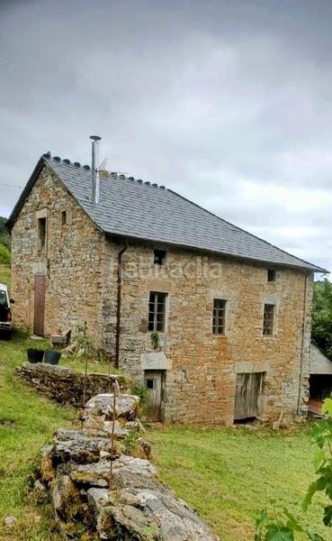 Foto 74b9ec26-177f-40a2-b725-a2a945592852. Maison avec chauffage dans Pedrafita do Cebreiro