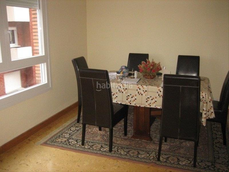 Foto 30a568e5-d879-496f-8ae5-2373c076f08c. Flat with heating in Centro Ponferrada