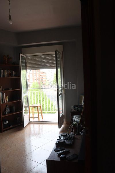 Foto c2c0800c-3143-46ed-9384-41d54cc3f21c. Flat with heating in Centro Ponferrada