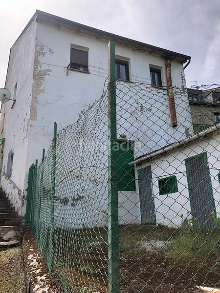 Foto 7fae147c-d8f4-43a4-8e22-caf2d2cfcd5c. Casa a Área Rural Sur Ponferrada