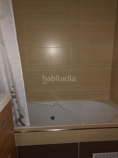 Foto 1a4136f1-3783-4392-a72e-f7f63d88a94b. Flat with heating parking in Centro Ponferrada