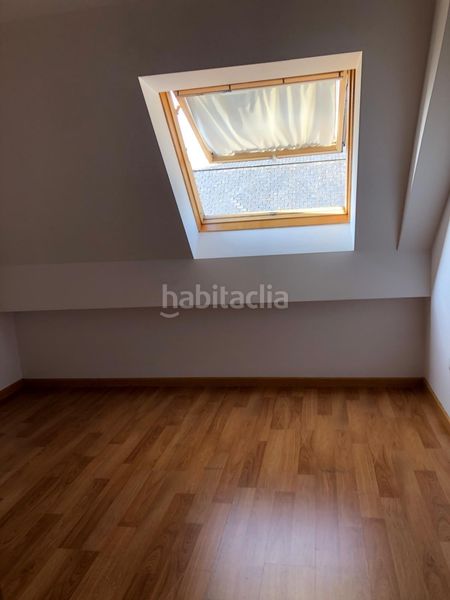 Foto 8ca61eba-9b71-4dd7-a742-e896f2e09292. Duplex avec chauffage parking dans Zona Alta Ponferrada