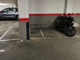 Car parking in Carrer Mestre Candi