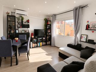 Pis  Carrer de leonardo da vinci. Piso reformado 2 habitaciones + vestidor