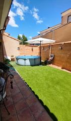 Xalet a Calle miguel fisac 29. Chalet adosado