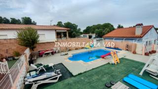 Xalet a Calle higueras 4. Chalet independiente