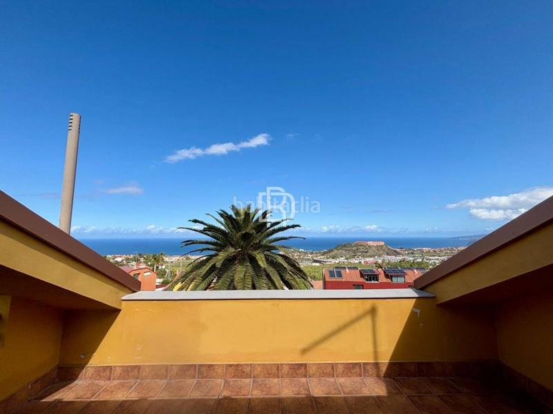 Foto 1f219978-ef05-43bd-b8d5-70bf1a912eec. Maison jumelée dans general la luz 1 dans La Perdoma - San Antonio - Benijos Orotava (La)