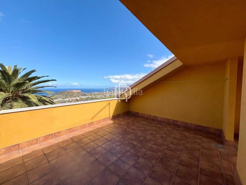 Foto 445f7021-efec-435f-a081-f1a77b17f1c8. Maison jumelée dans general la luz 1 dans La Perdoma - San Antonio - Benijos Orotava (La)