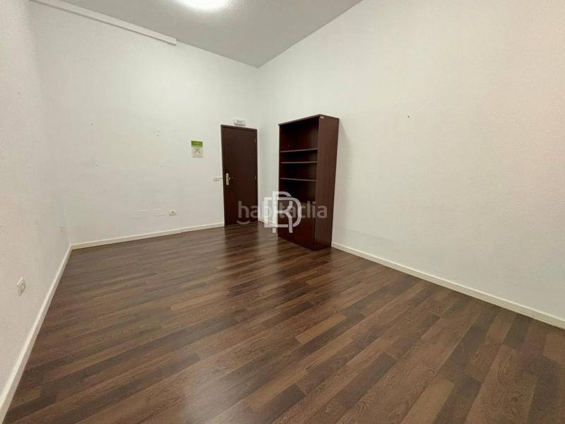 Foto 5461129d-d5df-47f0-8269-b3569a62cb71. Locale commerciale in playeros 8 in Los Cristianos Arona