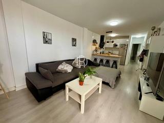 Etagenwohnung in Labradores de san isidro 7. Moderno piso de tres habitaciones en la orotava