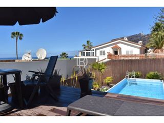 Rent Semi detached house  Calle adelfas. Exclusivo chalet en los gigantes
