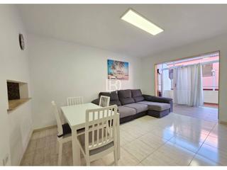 Appartement  Vista alegre. Excelente y amplio piso con balcon en la victoria