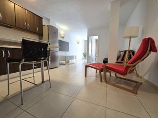 Alquiler Piso en Avenida príncipes de españa 3. Encantador apartamento reformado en el medano