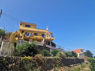 Mas  Hoya nadia. Magnifica casa terrera con finca en produccion