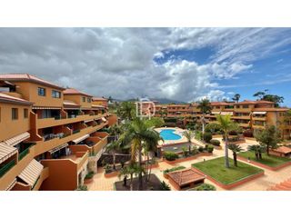 Location Appartement  Carretera tapias. Atico en risco de oro con piscina comunitaria
