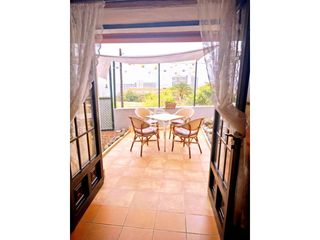 Rent Studio in Camino burgado 3e. Estudio con terraza y vistas en toscallonguera