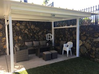 Location Chalet  Calle violeta del teide 2. Amplio chalet con jardín, piscina y zona de ocio