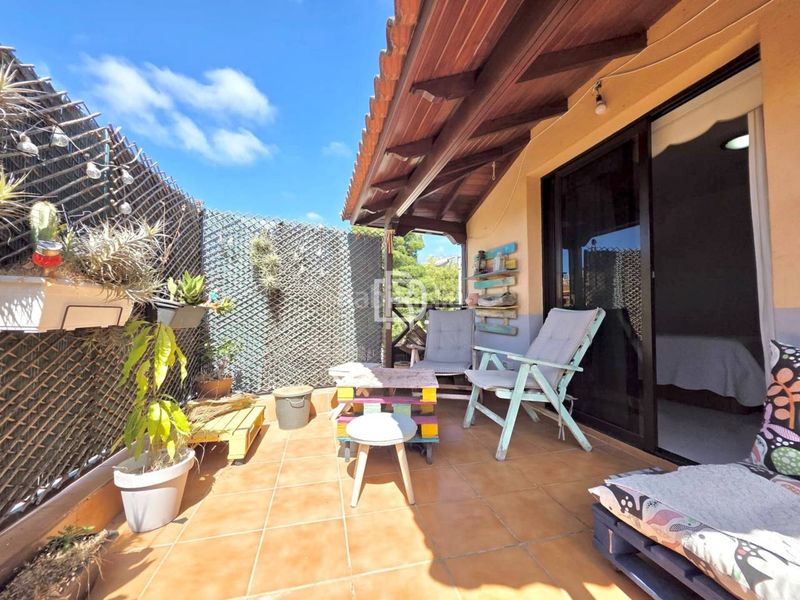 Foto 988d3ba5-57f8-4933-9318-eec1c81fbabd. Casa adossada a La Perdoma - San Antonio - Benijos Orotava (La)