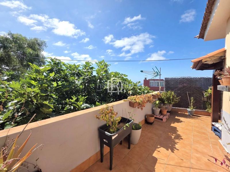 Foto d74e86c5-cd7d-4f85-bd9c-e2eb5b516760. Casa adossada a La Perdoma - San Antonio - Benijos Orotava (La)