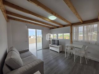 Rent Flat  Calle antonio díaz. Luminoso piso con vistas en buenavista