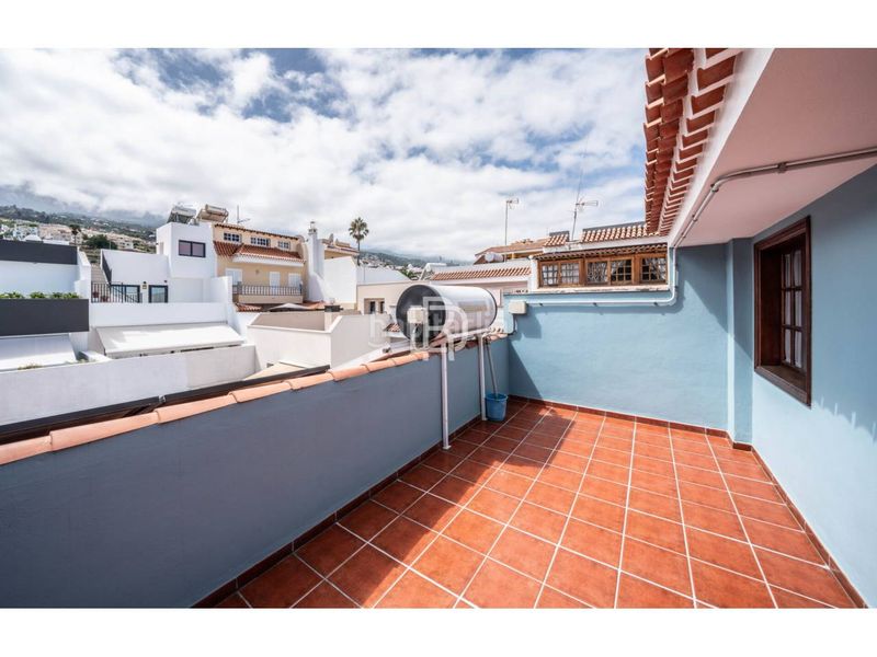 Foto 76465366-d183-4278-a47e-698eb024b07e. Casa adossada amb aparcament a Centro Orotava (La)