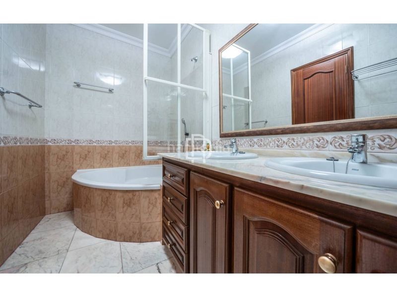Foto c9e5d729-a459-4107-b65f-bf7fbfa64395. Casa adossada amb aparcament a Centro Orotava (La)
