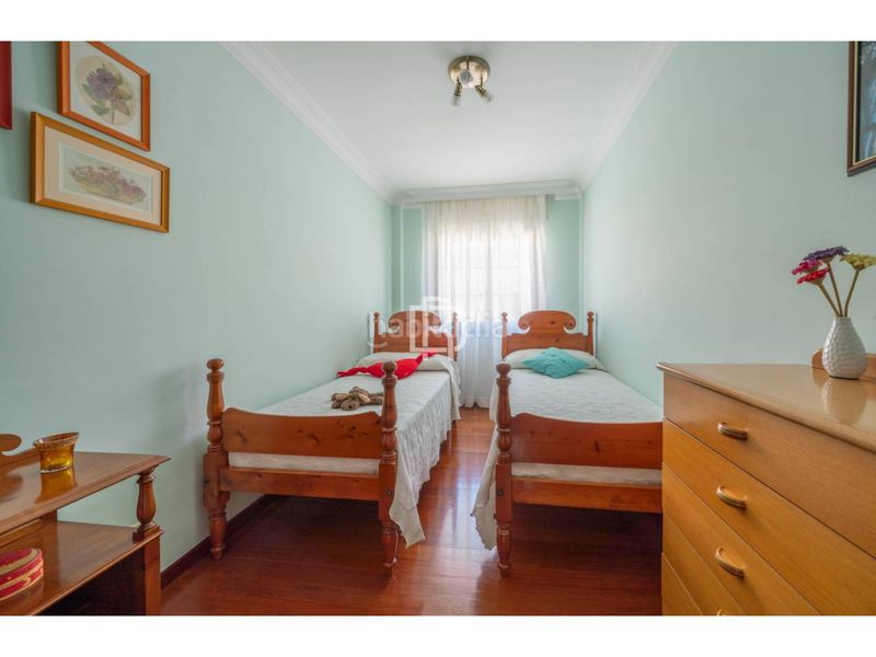 Foto df305df0-f198-47f6-bd31-f529c46d9417. Casa adossada amb aparcament a Centro Orotava (La)