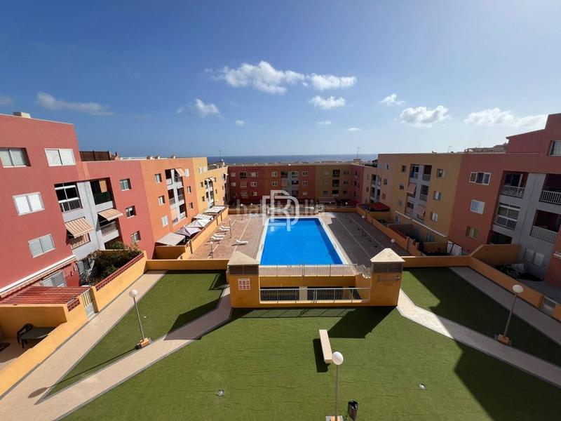 Foto 4ddeffb8-500a-4aa5-86dc-37fd5636d808. Lloguer pis amb aparcament piscina a Las Caletillas - Punta Larga Candelaria