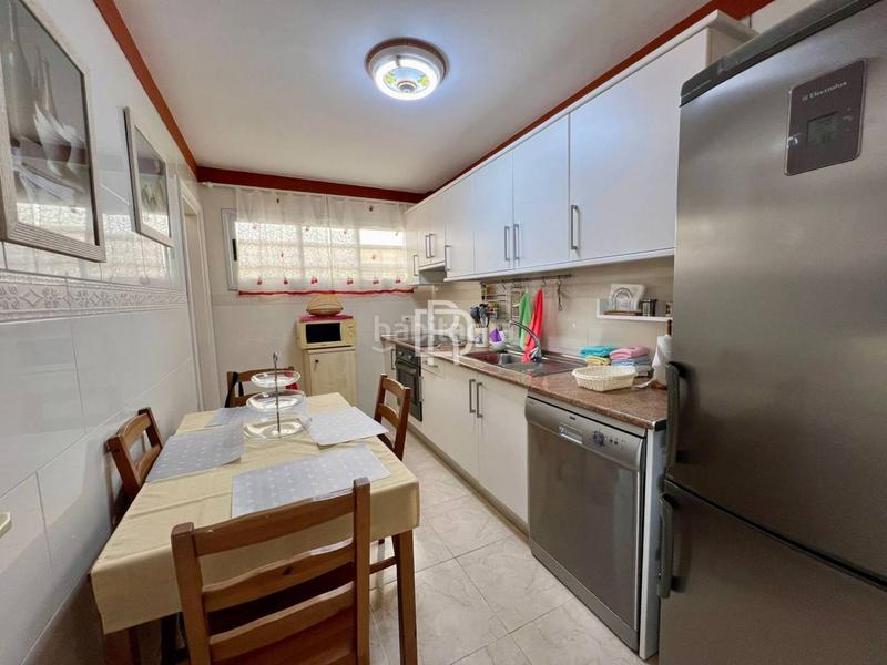 Foto 50371b88-cbe3-4474-8e77-6b694847ff63. Miete etagenwohnung mit parking pool in Las Caletillas - Punta Larga Candelaria