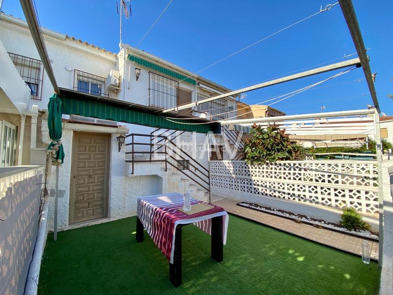 Foto 09d0f4da-c014-4a3f-b4bc-f6e691769afe. Casa adossada a Playa Tamarit-Playa Lissa Santa Pola