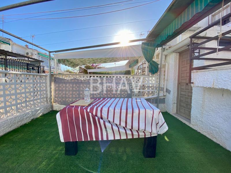 Foto bc3f9d75-cae9-4a78-abec-882ee1cb9daa. Casa adossada a Playa Tamarit-Playa Lissa Santa Pola