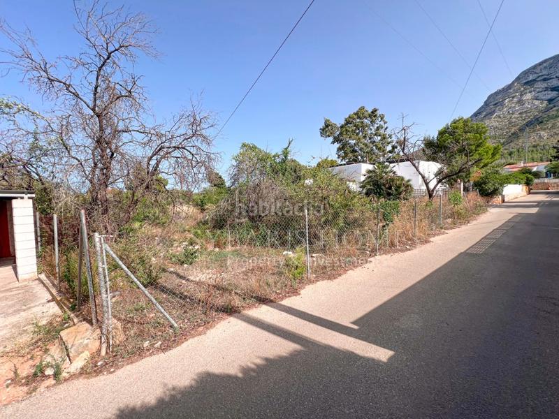Foto a9d1646d-786c-4c0f-9e32-1d5fa62851d7. Terreno residenziale in El Montgó Dénia