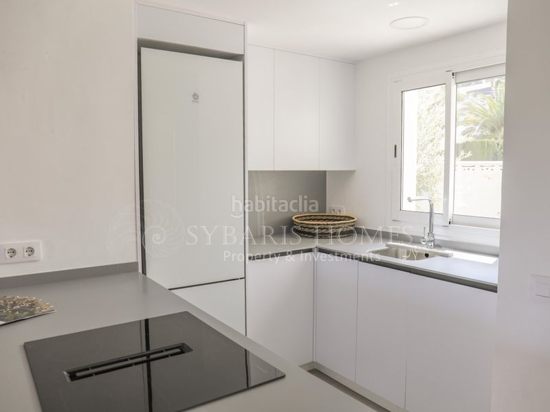 Foto 10c5d5fc-576b-4ed6-b40b-63e70092f5df. Apartament amb aparcament piscina a El Montgó Dénia
