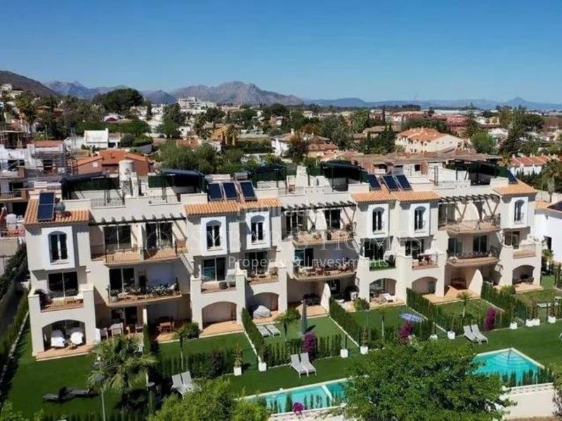 Foto 79966f34-3293-4e0d-8a05-b4c3ca54c6d7. Apartament amb aparcament piscina a El Montgó Dénia