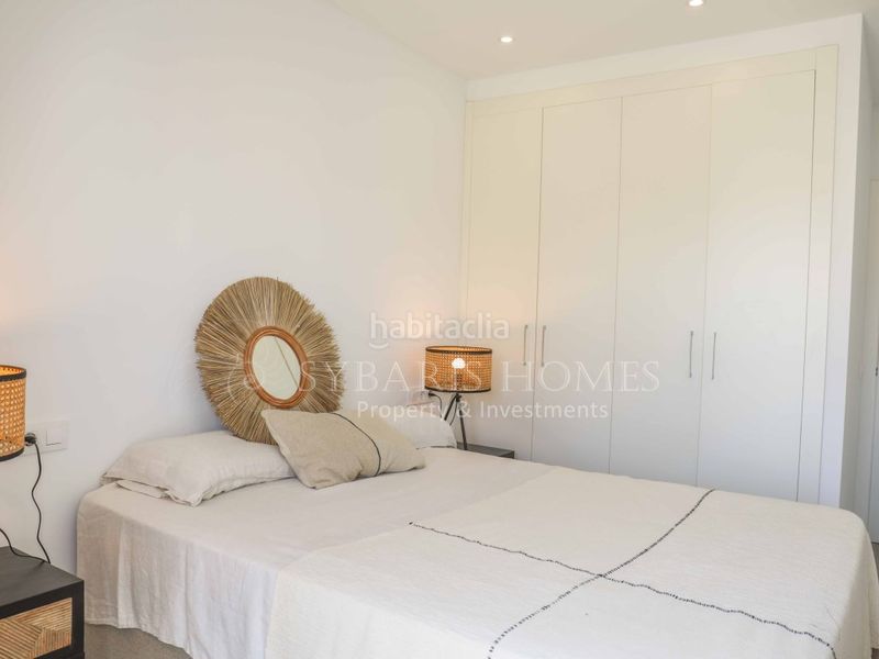 Foto 8d0eeb9e-4e89-4f80-b782-0d9b17c02637. Apartament amb aparcament piscina a El Montgó Dénia