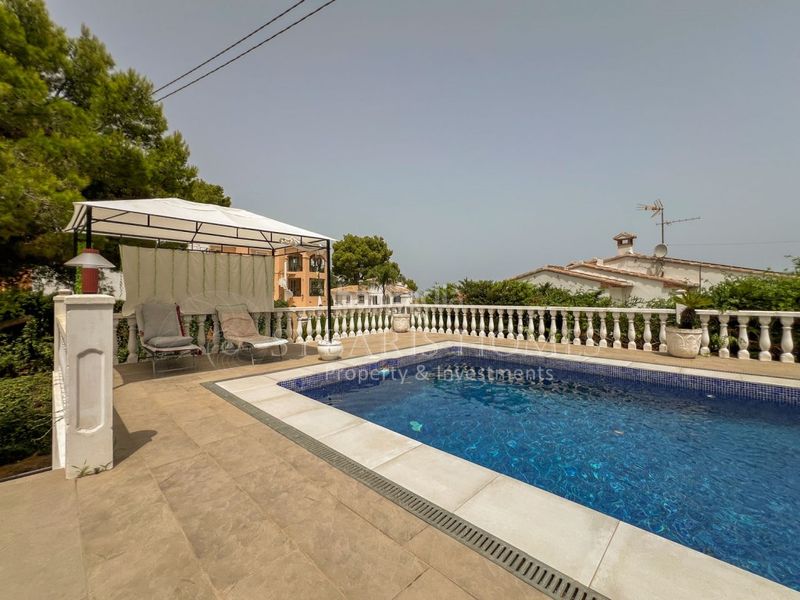 Foto e9f700cc-b159-4268-9876-32e970e4ae1c. Xalet amb aparcament piscina a El Montgó Dénia