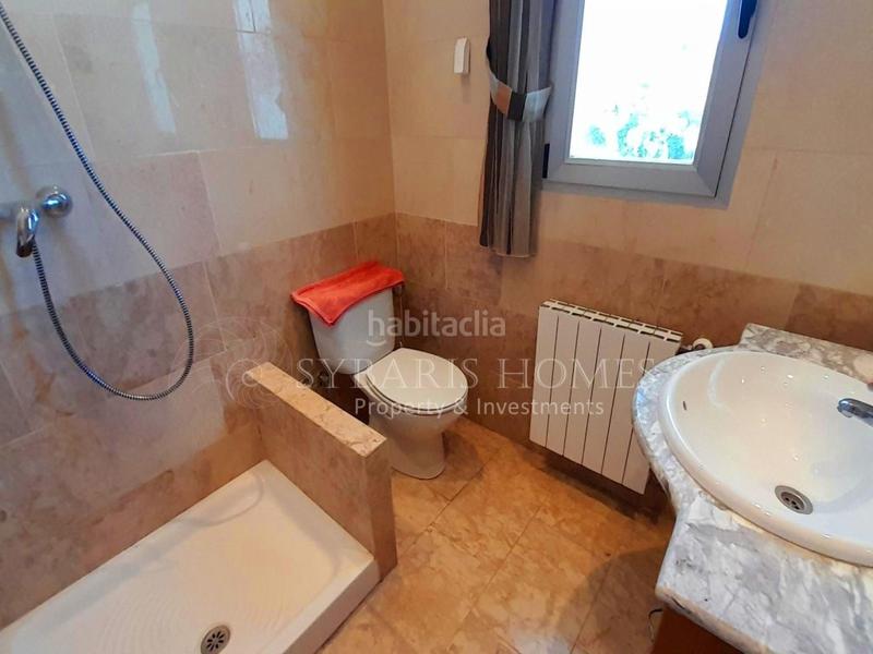 Foto 4d8777be-b0cd-4351-8871-f07938dc6dd8. Chalet  con piscina vistas al mar en el montgo en Dénia