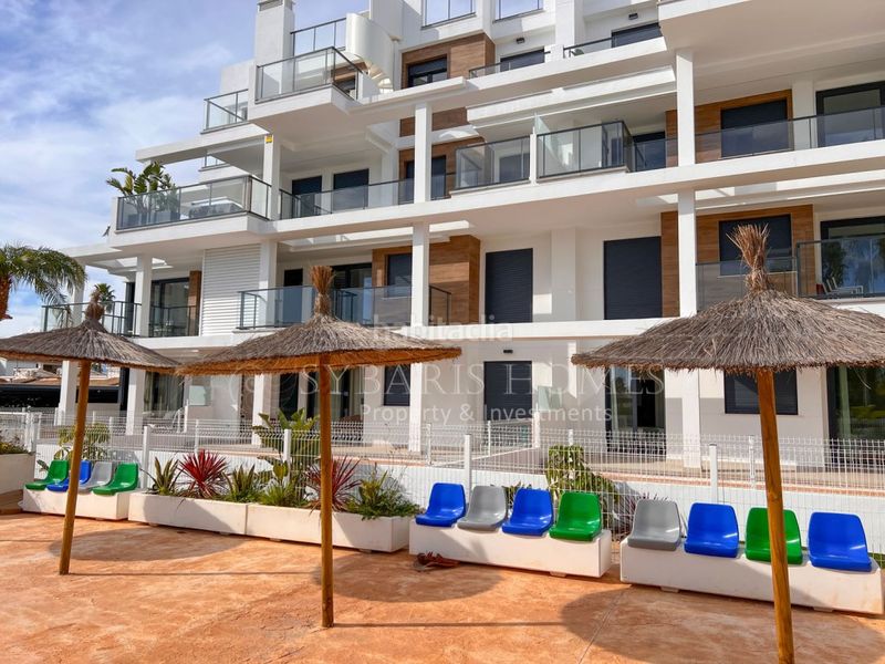 Foto c2008859-770e-40a8-9857-0db390035798. Apartament amb aparcament piscina a Les Bovetes - La Felicidad Dénia