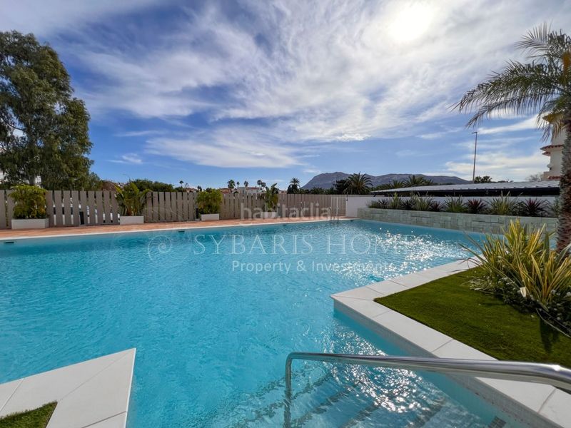 Foto ea57bbbf-14c4-41e5-8820-2b51cc653a11. Apartament amb aparcament piscina a Les Bovetes - La Felicidad Dénia