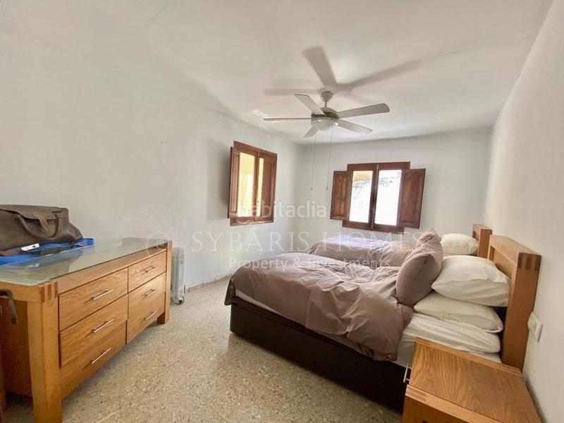 Foto 5bc184f0-9a7b-40d1-9a19-c18da08d922e. Local comercial venta de barrestaurant con posible hotel y vivienda independiente en el corazon de javea en Xàbia