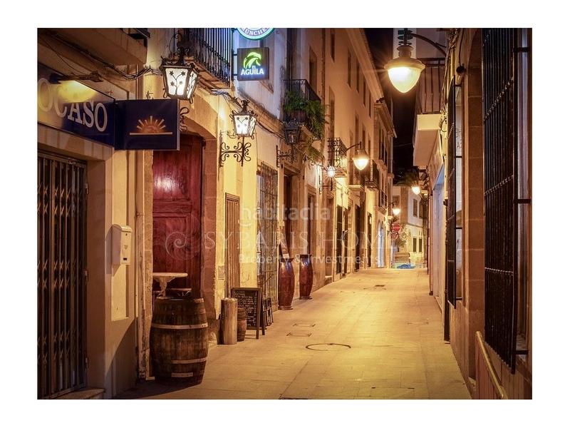 Foto 63f3f7d0-bb4c-4c61-adc4-5fc81184bcb3. Local comercial venta de barrestaurant con posible hotel y vivienda independiente en el corazon de javea en Xàbia