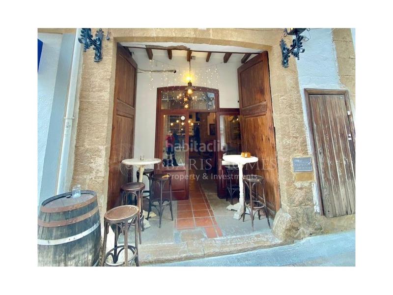 Foto b9d2584b-3f2f-41ac-9727-56234beaf828. Local comercial venta de barrestaurant con posible hotel y vivienda independiente en el corazon de javea en Xàbia