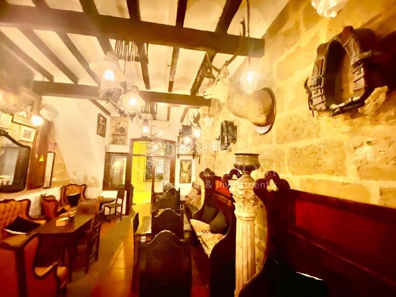 Foto d5756c56-daa5-491f-aa26-91f42b24166d. Local comercial venta de barrestaurant con posible hotel y vivienda independiente en el corazon de javea en Xàbia
