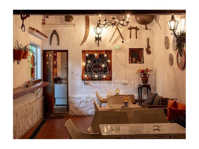 Foto ef821801-eead-4123-be72-69274e829873. Local comercial venta de barrestaurant con posible hotel y vivienda independiente en el corazon de javea en Xàbia