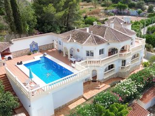 Xalet a La Pedrera-Vessanes. Chalet con vistas al mar y montgo denia